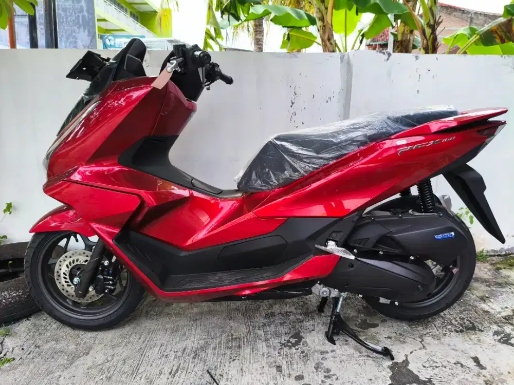 JUAL HONDA PCX 160 CBS MERAH