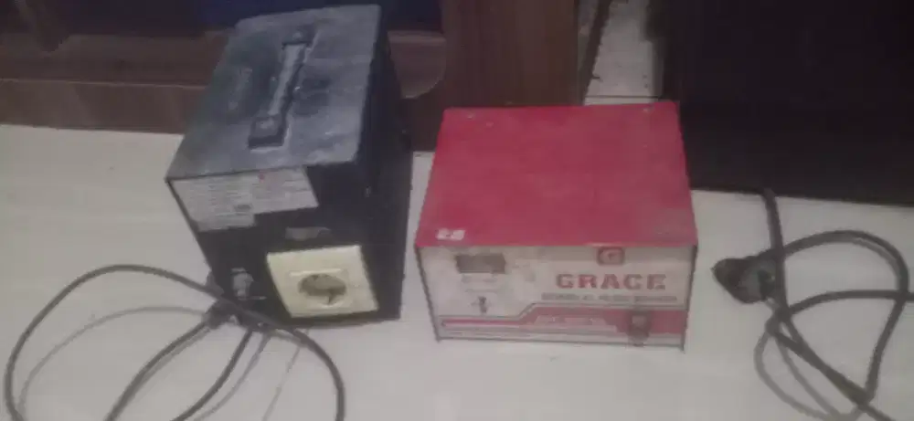 Stabilizer auto digital voltage