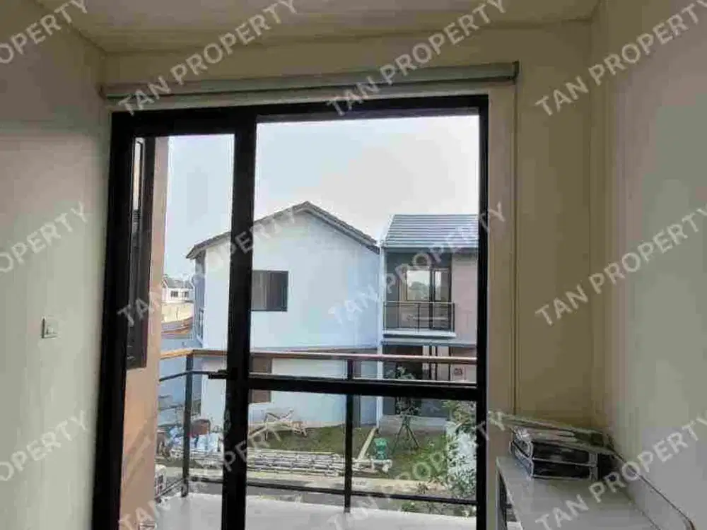 rumah baru semifurnished di Park Serpong, Legok