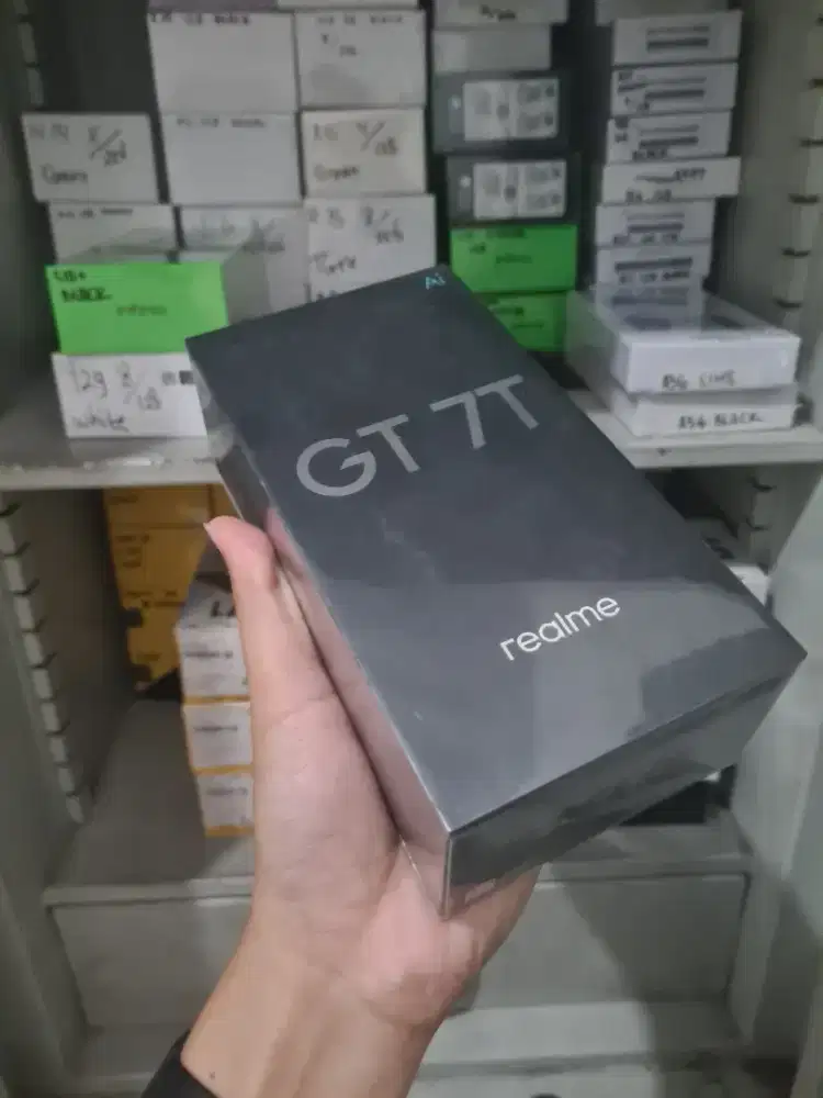 REALME GT 7T 12/256 NEW