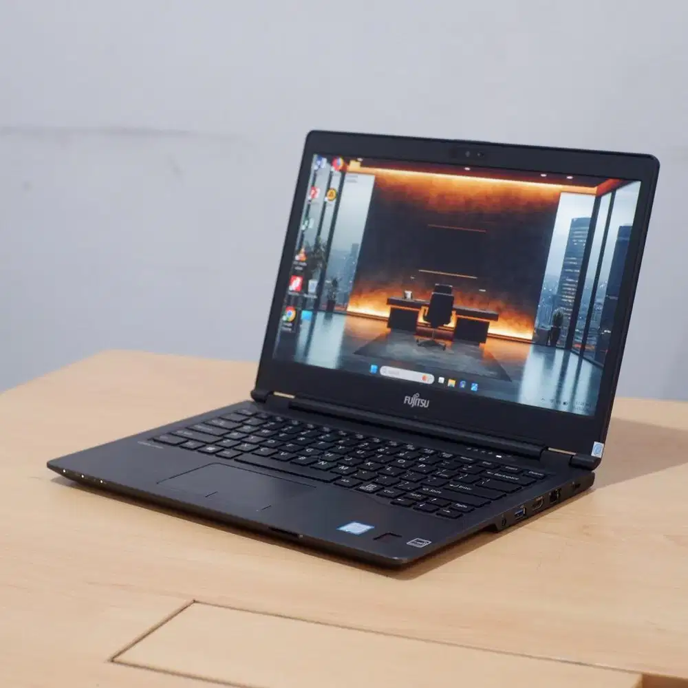 Fujitsu Lifebook U749