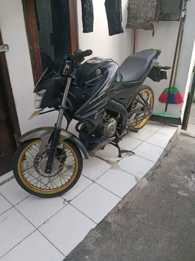 Jual motor vixion th 2017