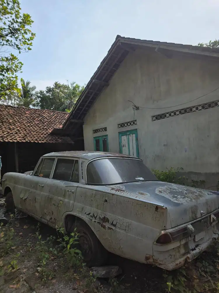 Mercy Batman 220 S th 1963 di sleman yogyakarta