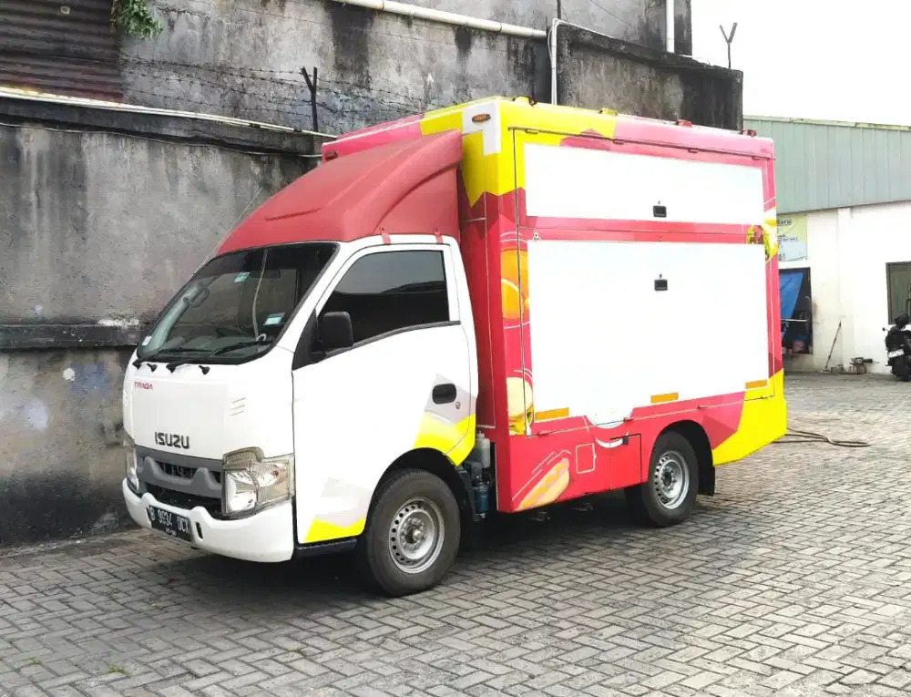 langka termurah Isuzu traga food truck box truk pameran makanan 2021