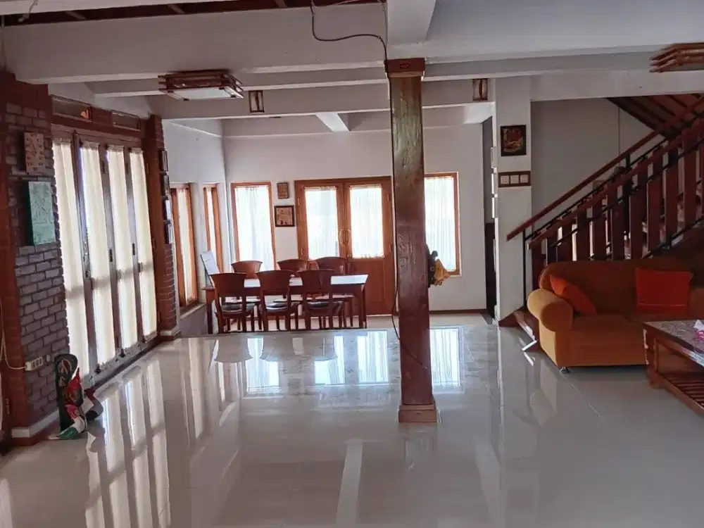 Dijual rumah 2 lantai komplek setiabudi regency Pondok Hijau Gegerkalong