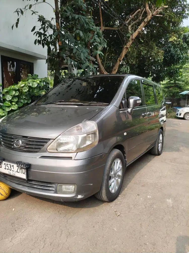 Nissan Serena Highway Star AT 2012
