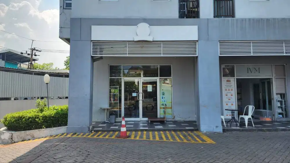 Dijual Toko Aktif di Apartemen Puri Mas, Lokasi Strategis