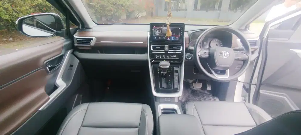 Toyota Kijang Innova 2023 Bensin