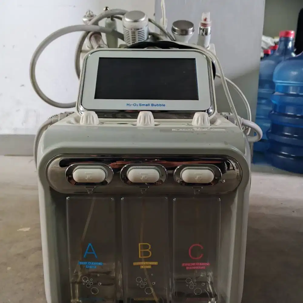 7 in 1 Hydra Facial