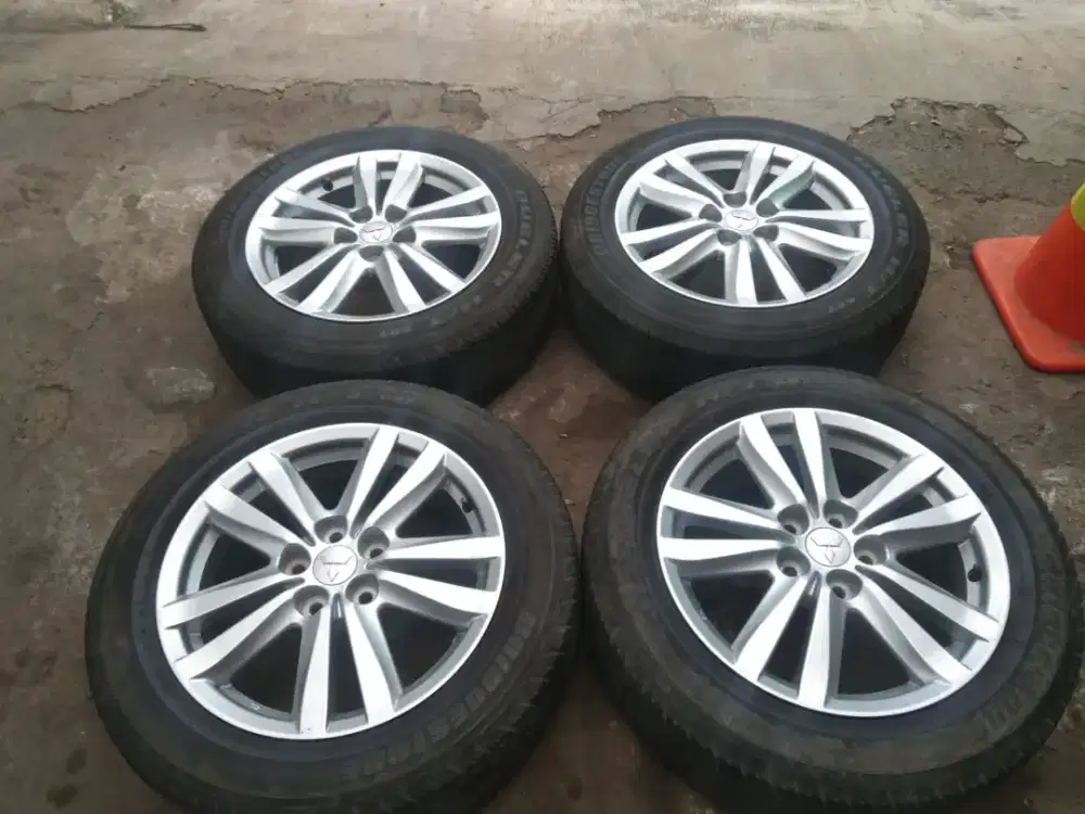 Velg mobil mitsubishi outlander ring 17