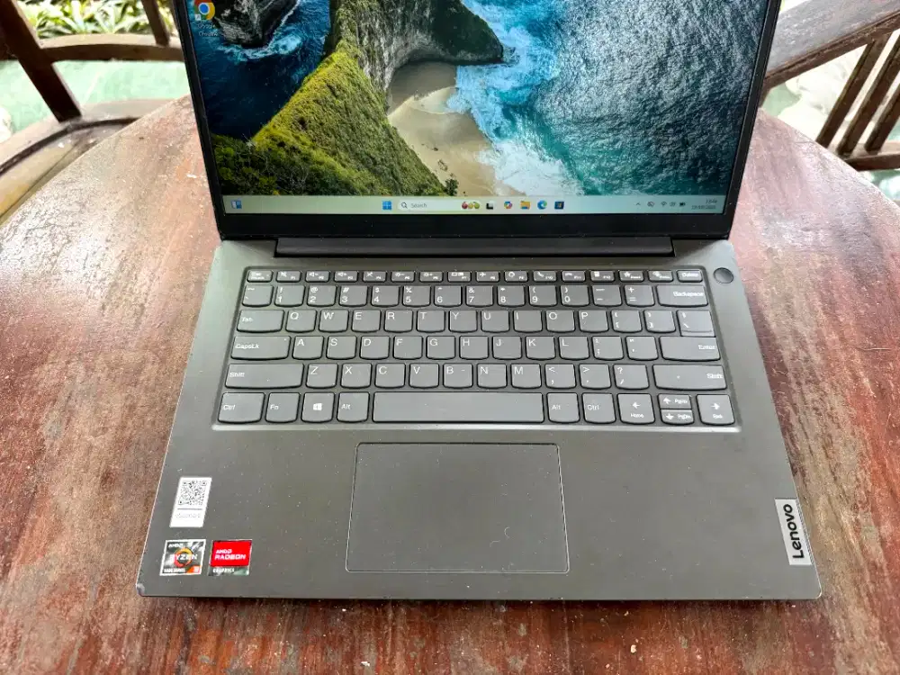 Lenovo v14 G2 alc Ryzen 5300 ram 8 ssd 256 unit cas original