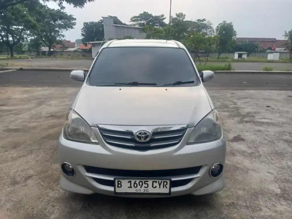 Toyota Avanza S 1.5 matic 2011