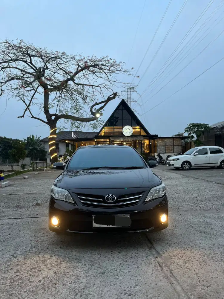 Toyota Corolla Altis 2011 AT Dual VVTI