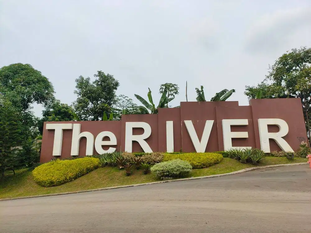 DIJUAL/DI SEWAKAN RUMAH THE RIVER PARUNGPANJANG