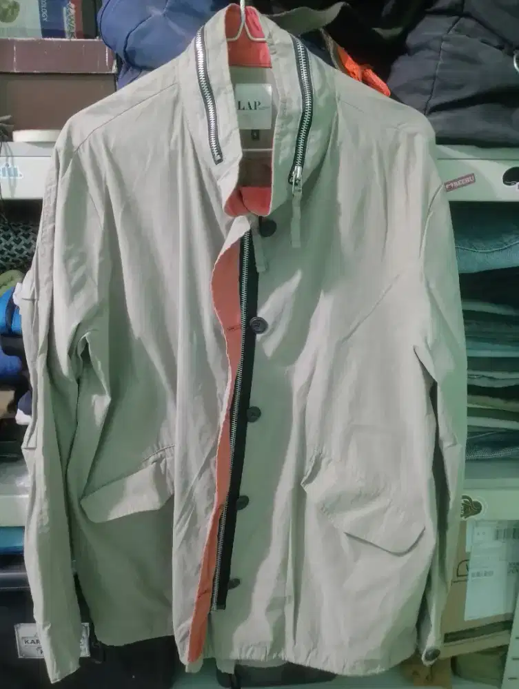 Jacket lengan panjang abu muda size M
