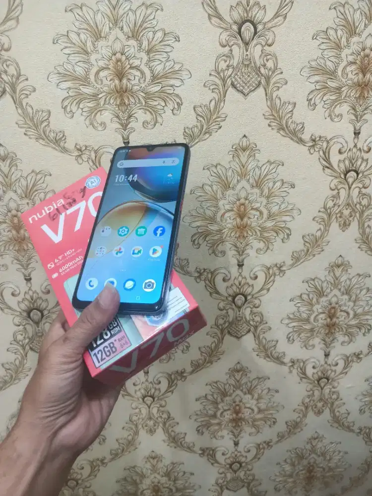 nubia V70 max ram 6+6/128 d pakai 1 Minggu mlus lkp