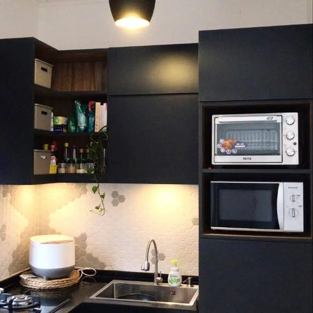 Custom Interior Kitchen Set, Backdrop TV, Lemari, Wardrobe, Kitchenset