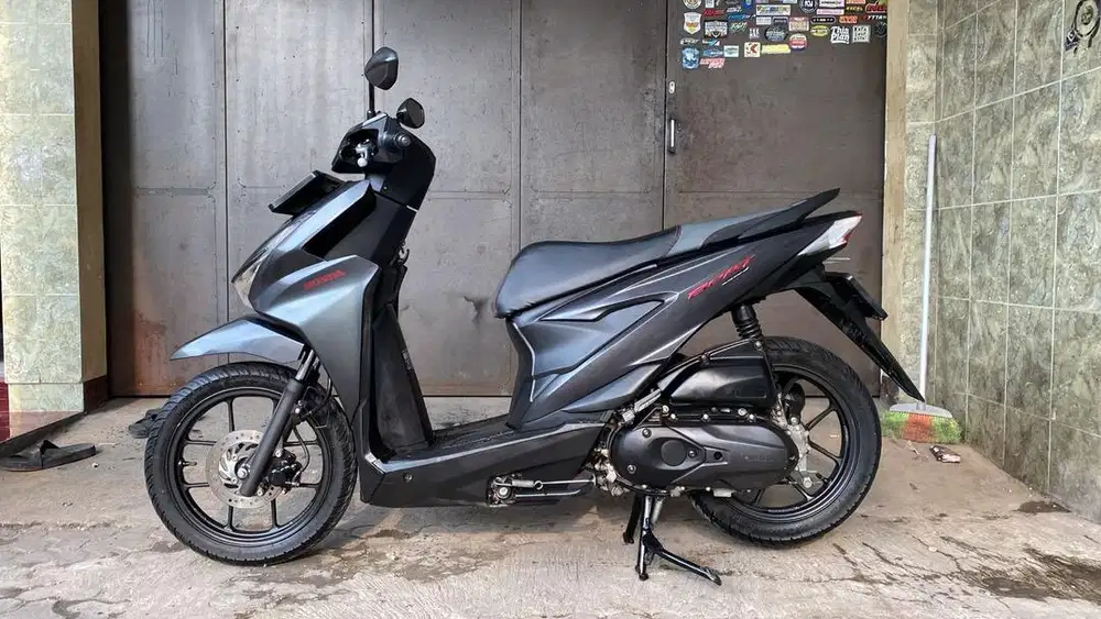 Beat New Deluxe ISS (Idling Stop) 2024, Like New, Mulus Terawat