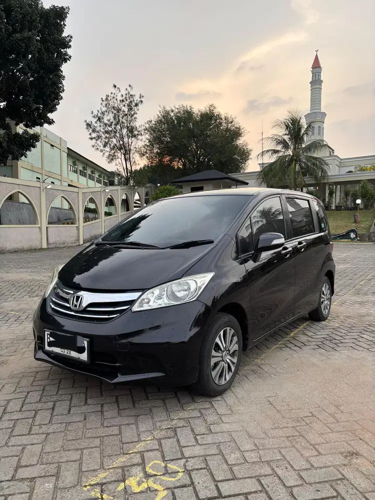 Honda Freed 2013 Bensin