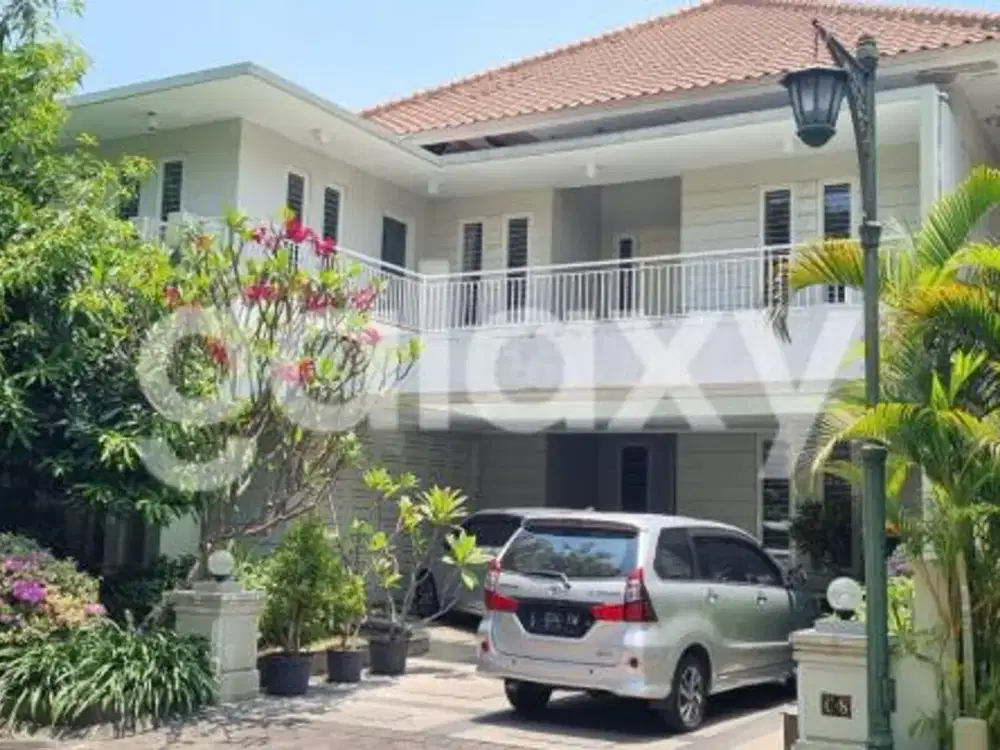 RUMAH MEWAH 2 LT REGENCY 21  SBY SEMI FURNISH