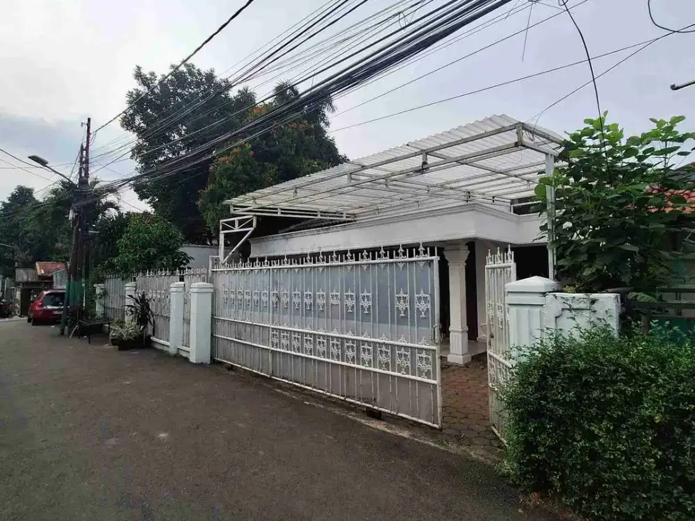 RUMAH 1 LANTAI DI HAJI JIAN CIPETE UTARA KEBAYORAN BARU