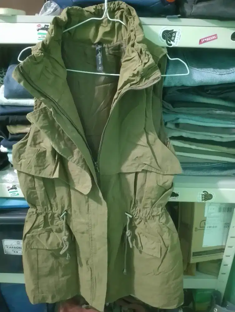 Rompi/vest w/hijau wanita branded size M