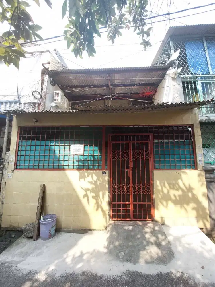 Jual Rumah Ngantong 74m2 SHM Lokasi Strategis Jelambar Pom Bensin Shel