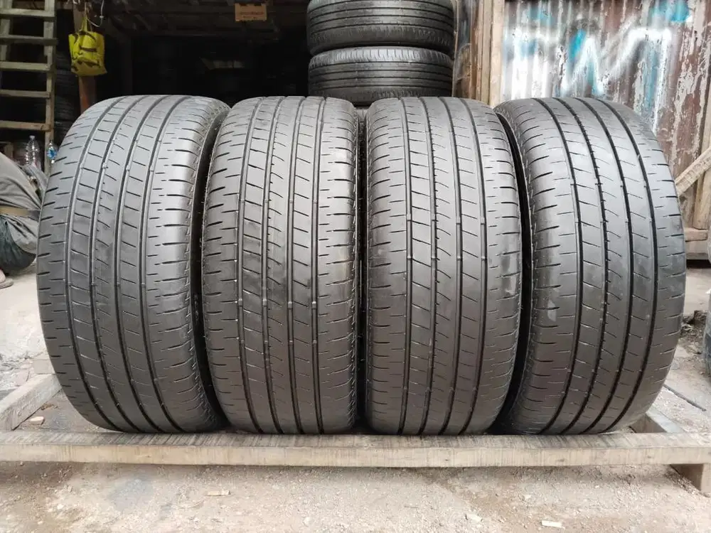 Ban bekas 235/45 R18 Bridgestone Turanza T005A