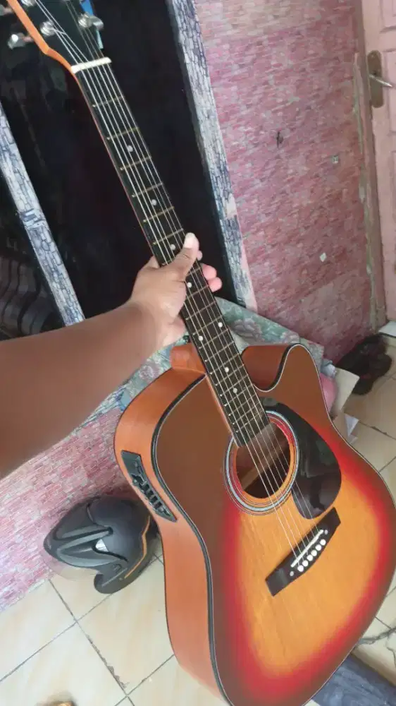 Gitar akustik elektrik string