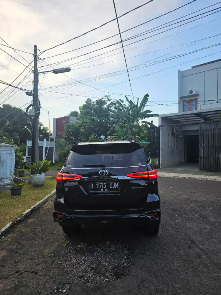 FORTUNER TRD  2021 AT FIRST HAND OWNERHSIP