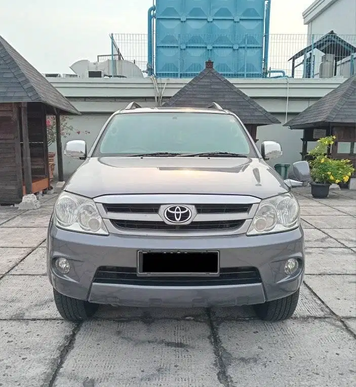 Toyota Fortuner 2.7 G Lux Bensin AT 2005 Antik terawat