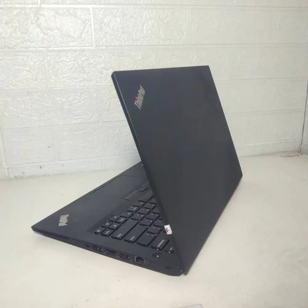 Laptop Lenovo Thinkpad T470s Core i7 Gen7 RAM 8 SSD 256 14in Full HD