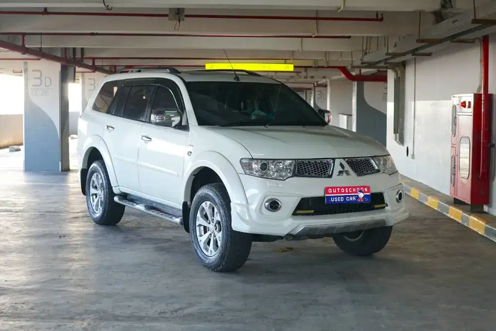 Mitsubishi Pajero Sport Dakar ( 2013 )