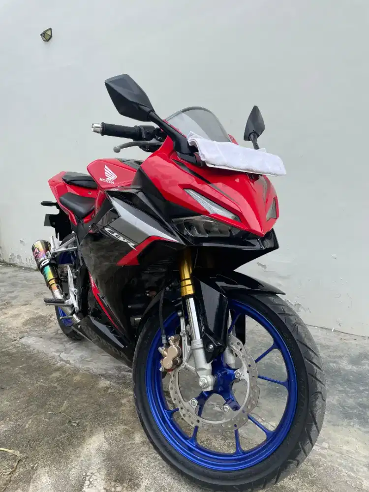 HONDA CBR 150R 2021