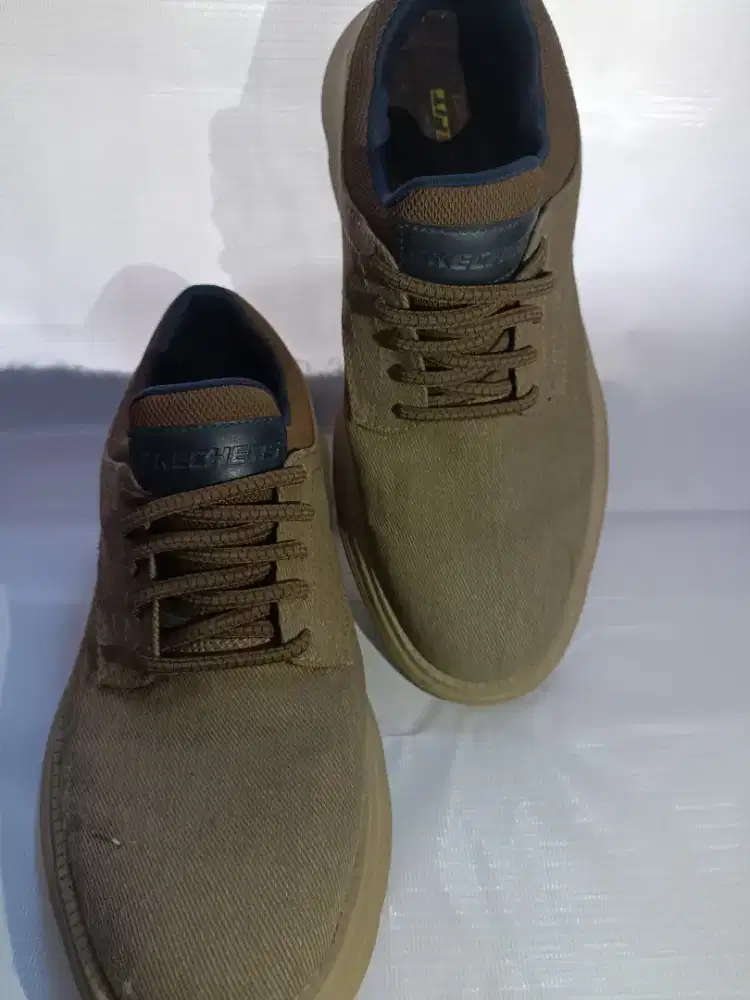 Sepatu skechers ORI Preloved