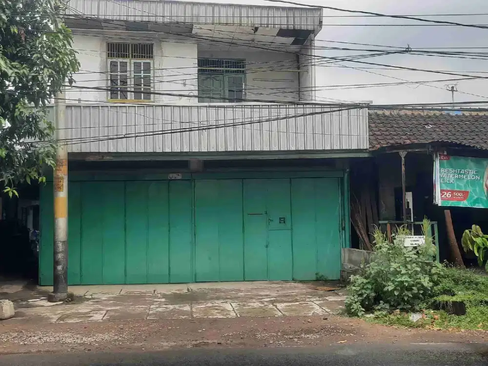 Di jual murah 2 Lantai Ruko lebar 7 meter parkir ada