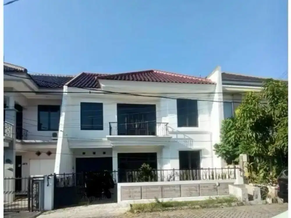 Dijual rumah 2 lantai siap huni Manyar Jaya Praja, One gate