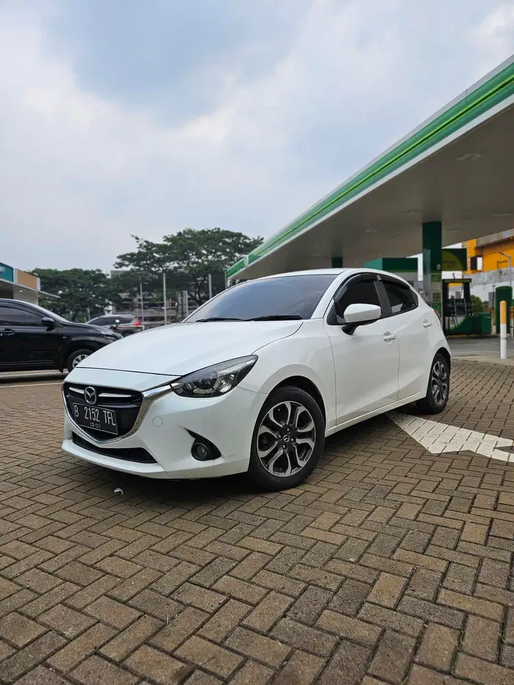 Mazda 2 2015 Bensin