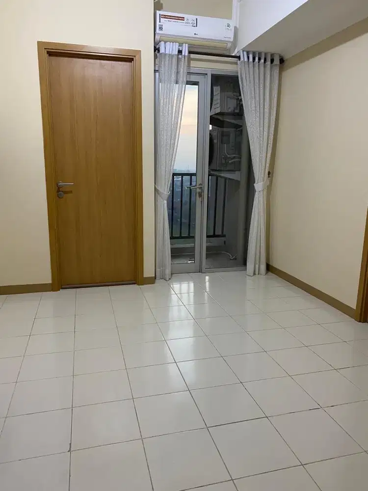 DIJUAL CEPAT APARTEMEN VICTORIA SQUARE - 3 BR UNFURNISHED