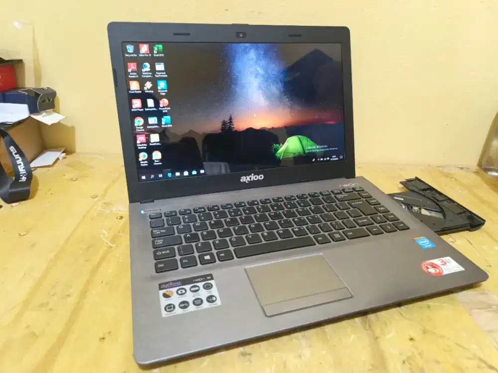 Laptop Axioo Neon Tnn Intel Celeron N2940 Ram 2Gb Hdd 500Gb Slim Mulus