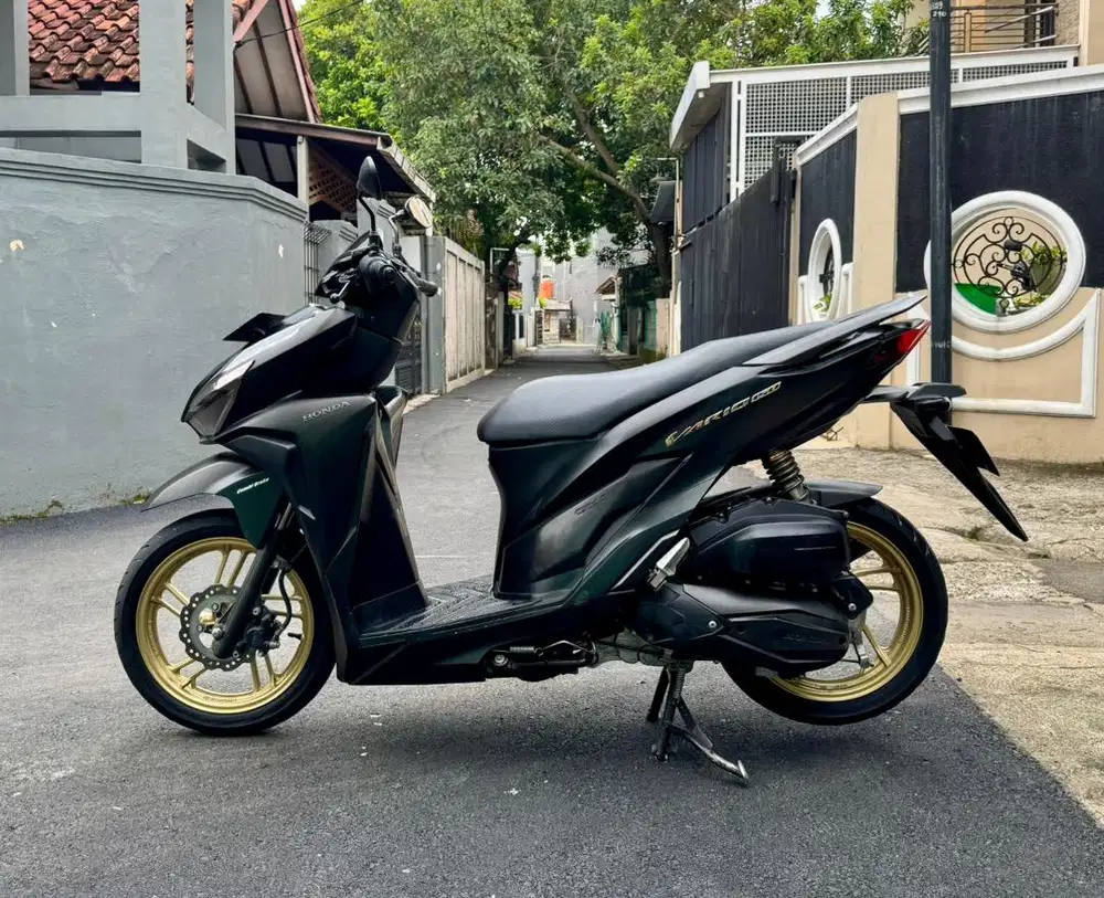 Honda Vario 150 Keyless CBS ISS MULUSSS Pajak Hidup Panjang