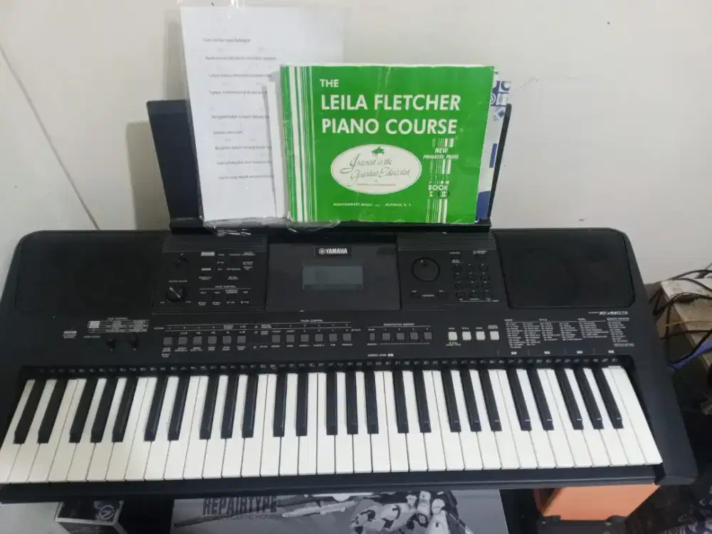 Keyboard seri PSR E463