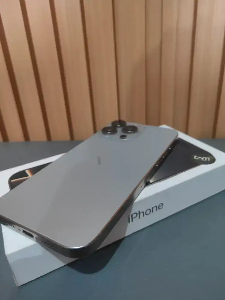 iPhone 16 pro max 512gb ibox garansi masih aktif