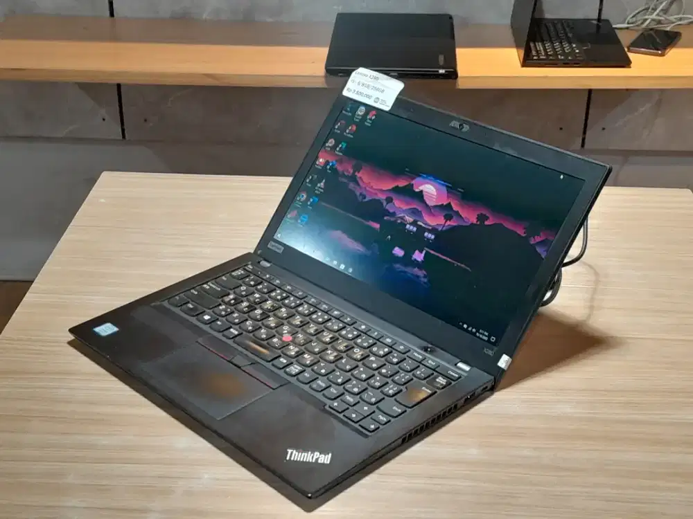 Lenovo Thinkpad X280 kondisi 90% terjaga baik