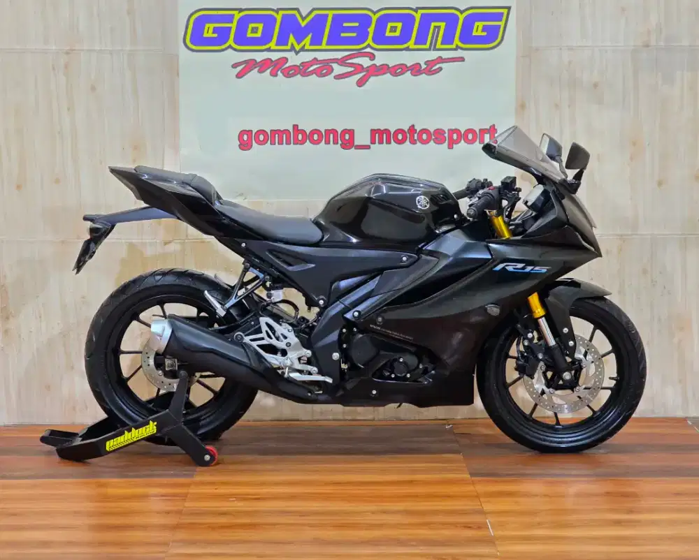 YAMAHA R15 V4 2023