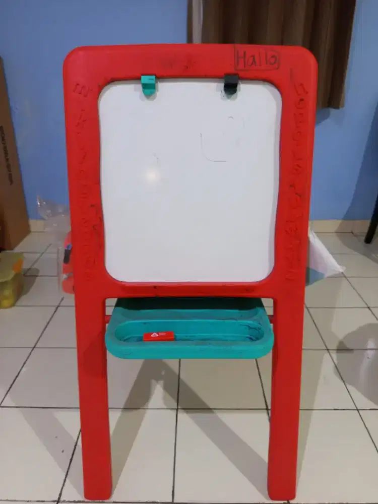 Papan tulis anak anak