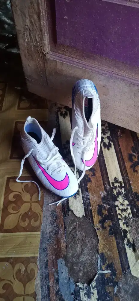 Sepatu bola Nike atau minisoccer size 39
