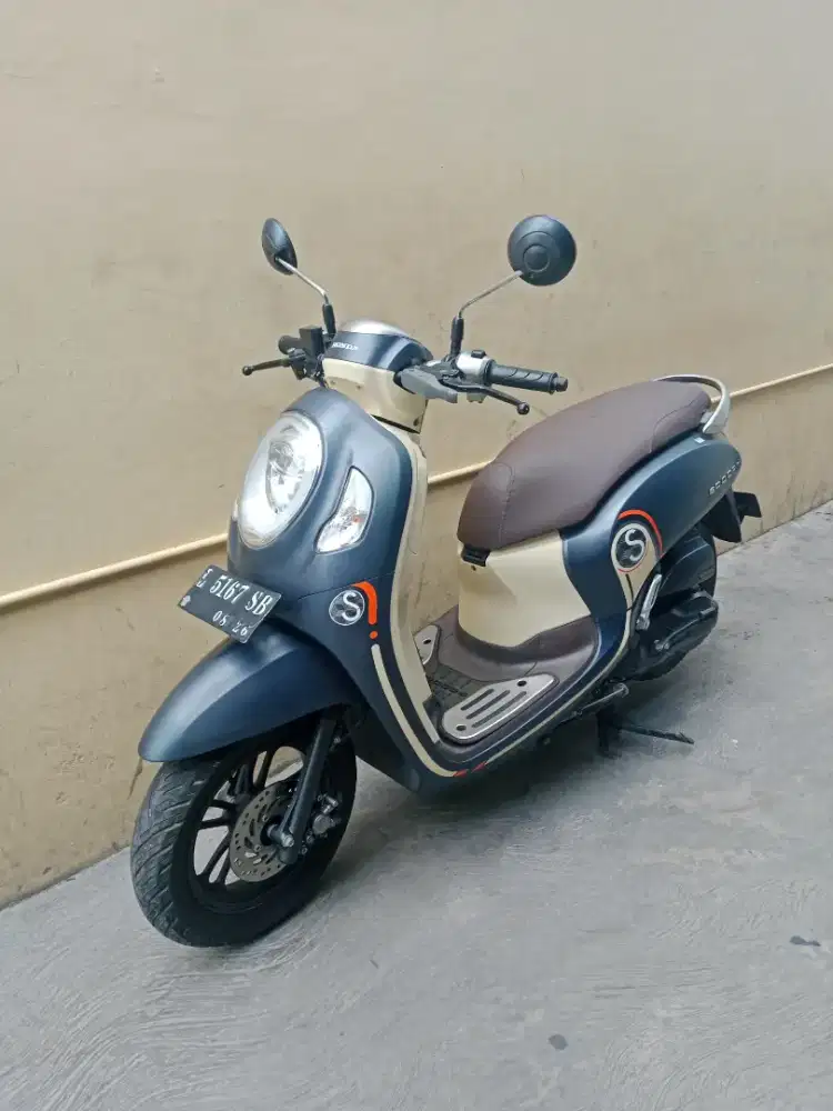 Scoopy 2021 plat L