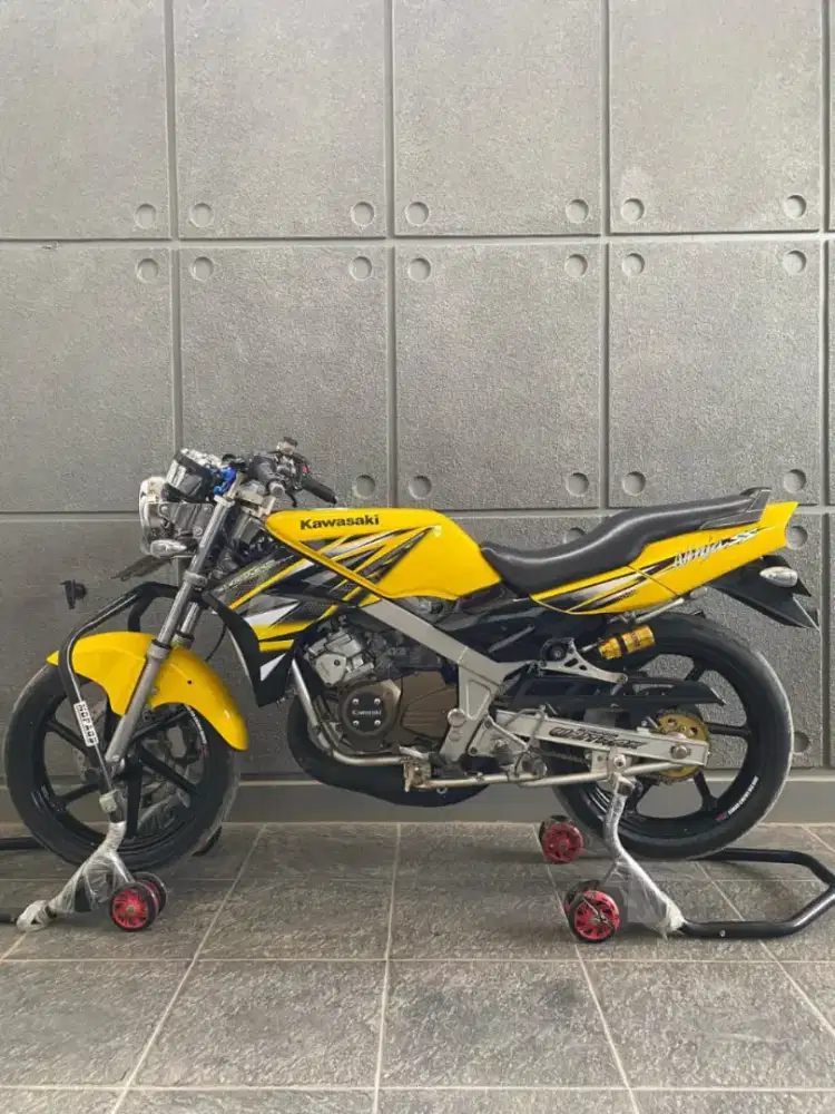 Kawasaki Ninja SS 3013 (Kuning)