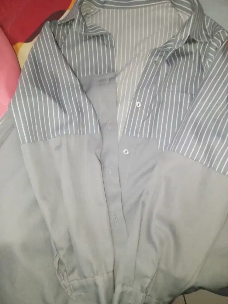Baju atasan kemeja